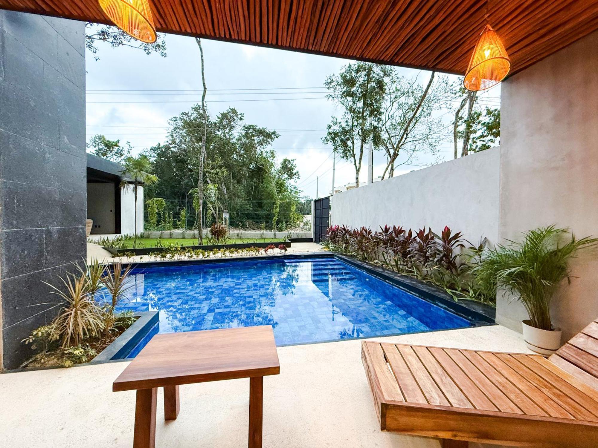 New Swim-up King Bed Wifi Apartment Tulum