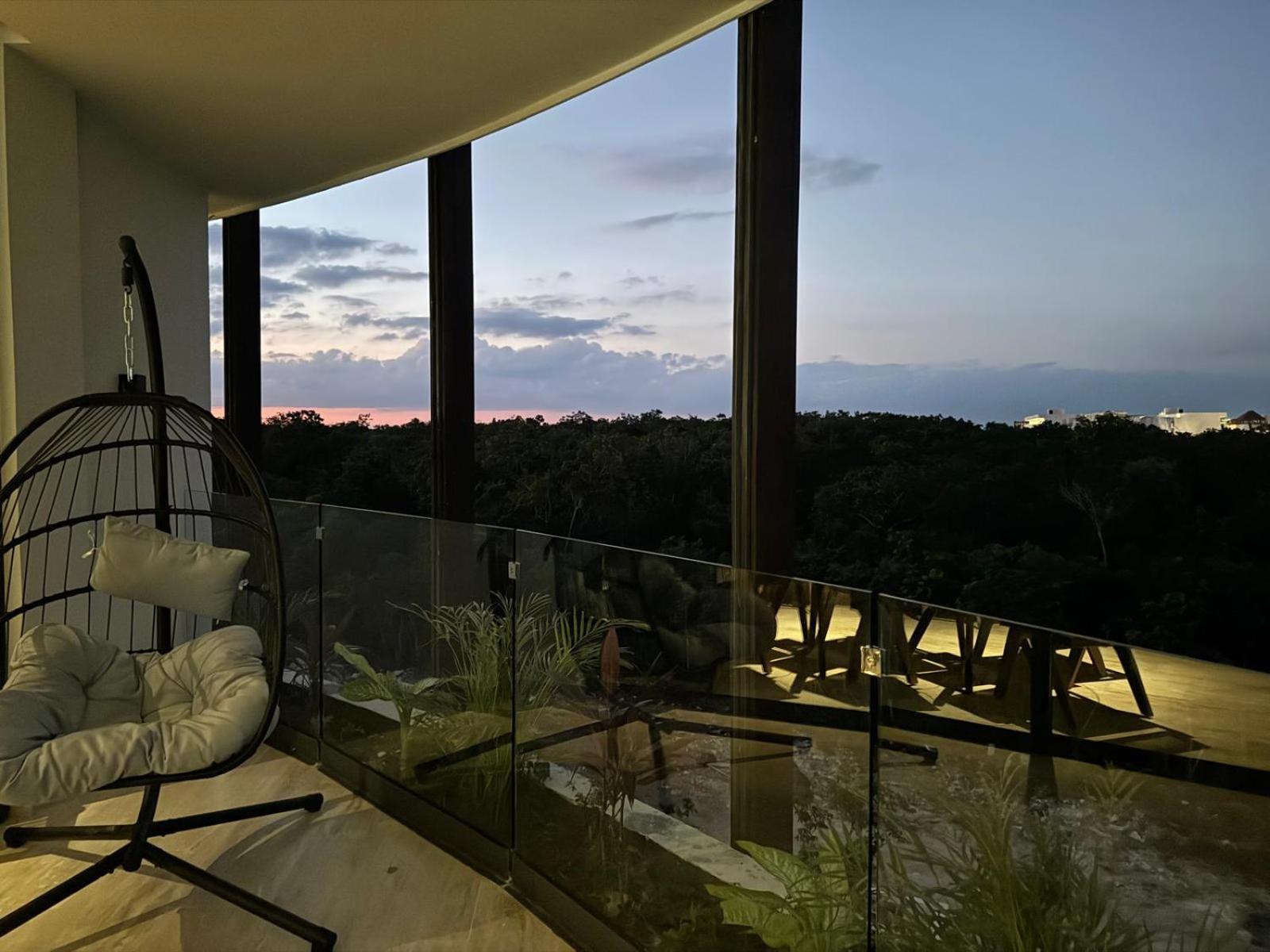 Luxury Jaguar Penthouse Private Pool Apartment *
