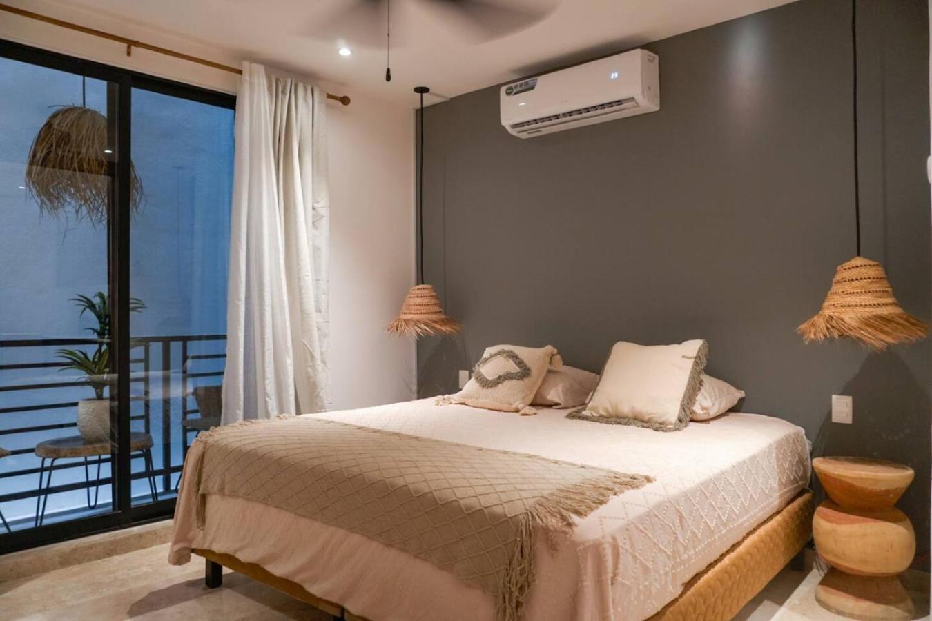 King With Rooftop Pool And Gym *