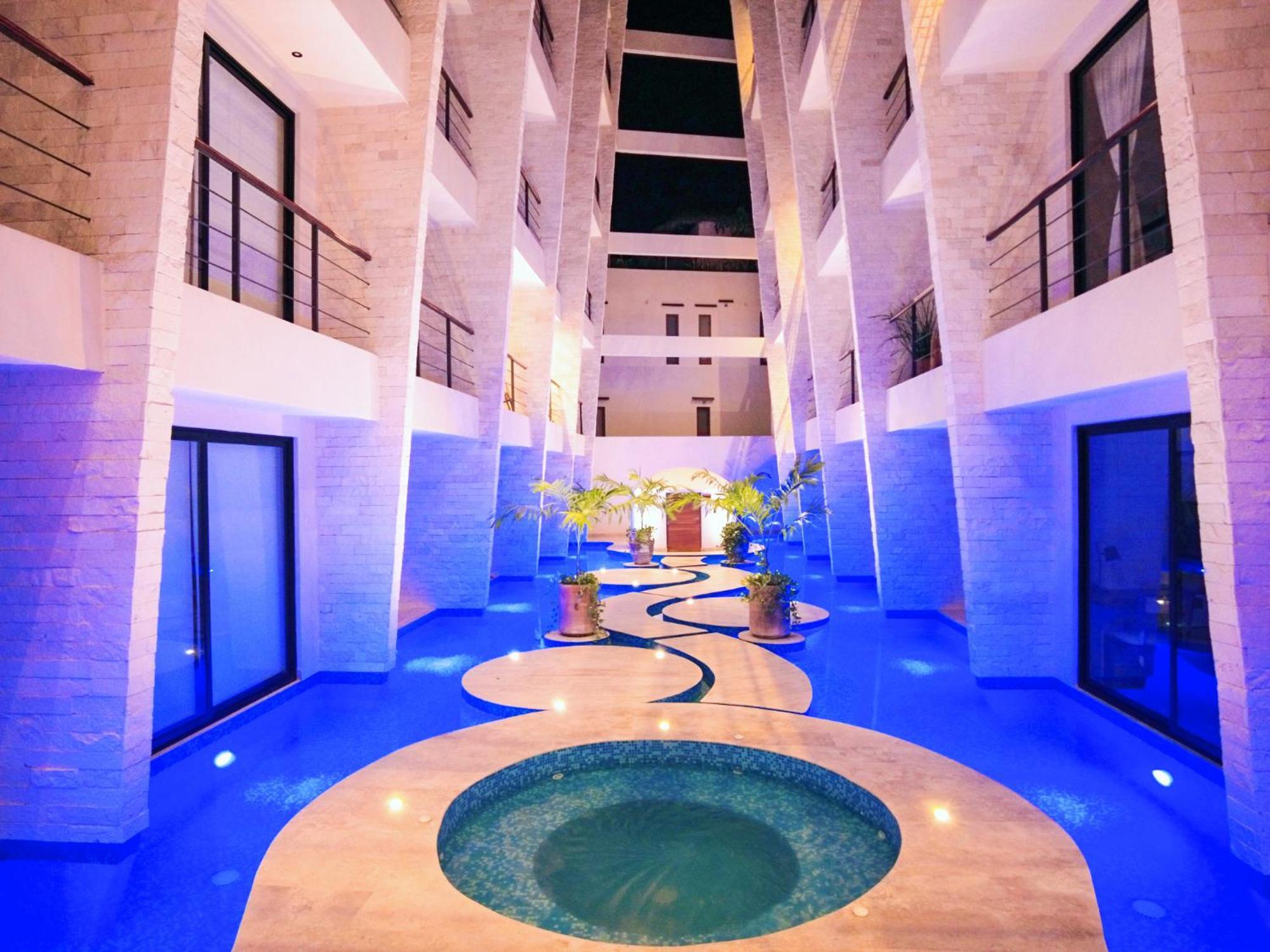 Akua Mexico Aparthotel *