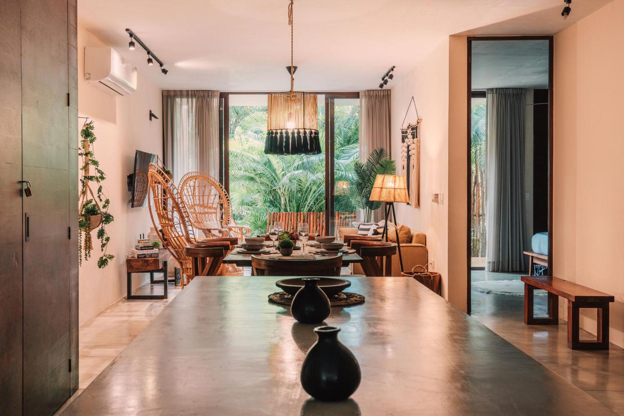 Aparthotel Spacious, Stylish, Comfortable, 2bd 2bth Condo,private Pool 24hr Concierge