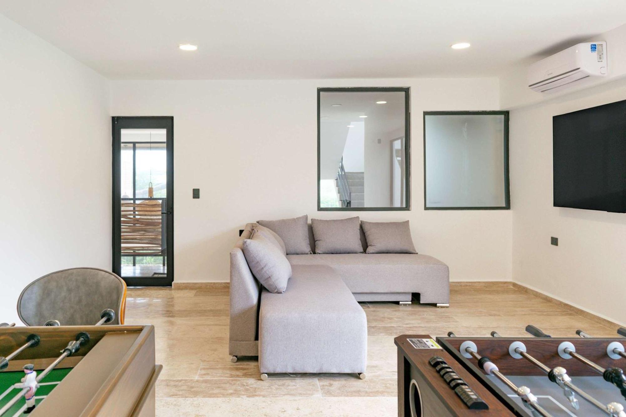 Pool & Rooftop In 2 Bedrooms *