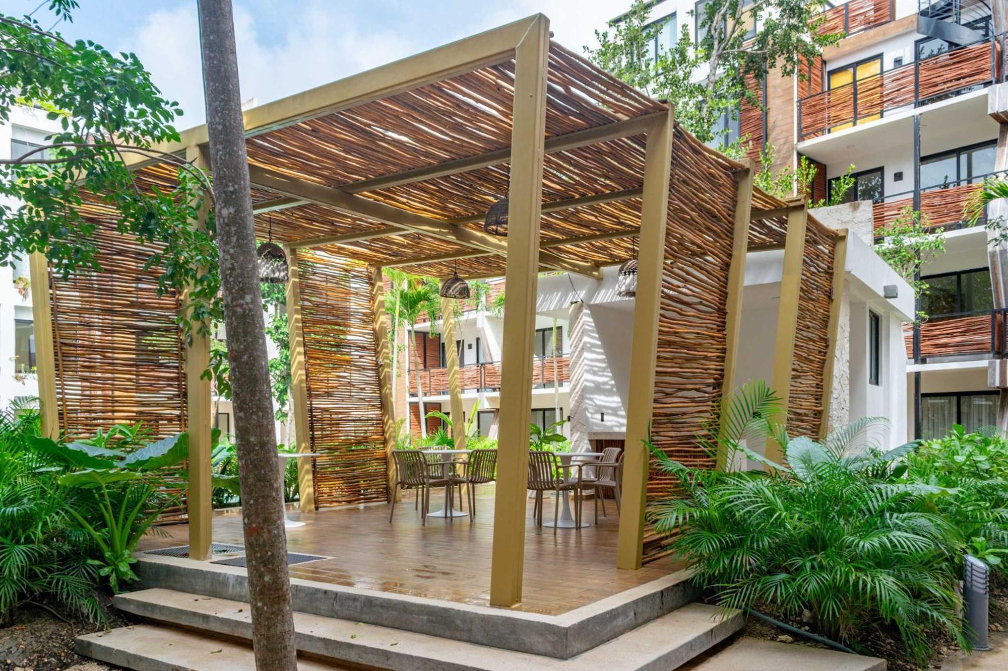 Apartment Pool & Rooftop In 2 Bedrooms