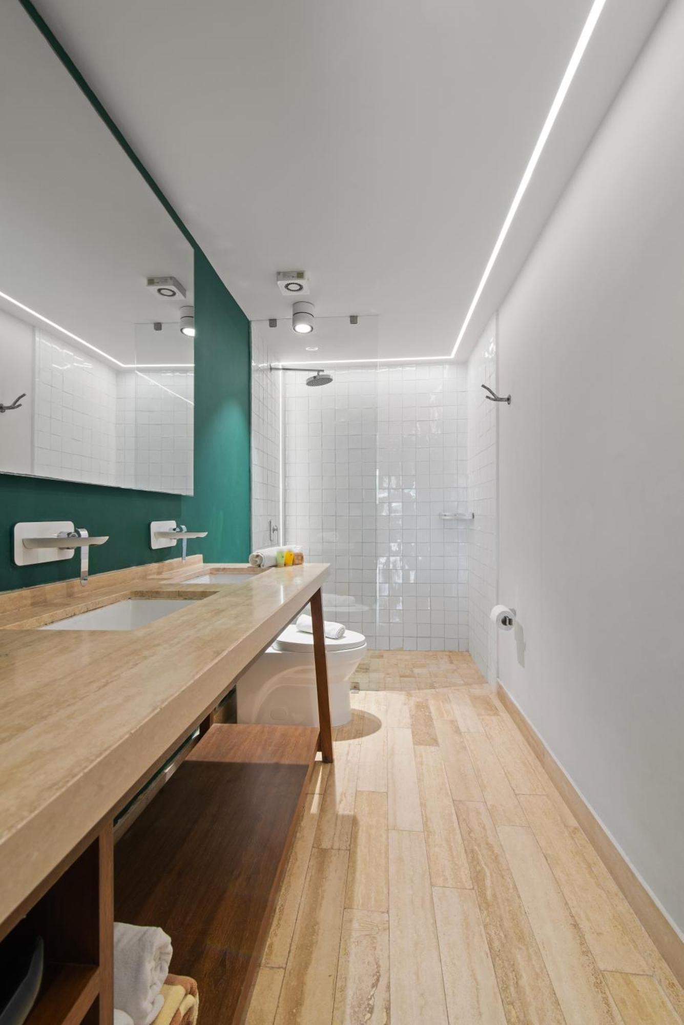 302 Modern & Luxury With Private Terrace Apartment *