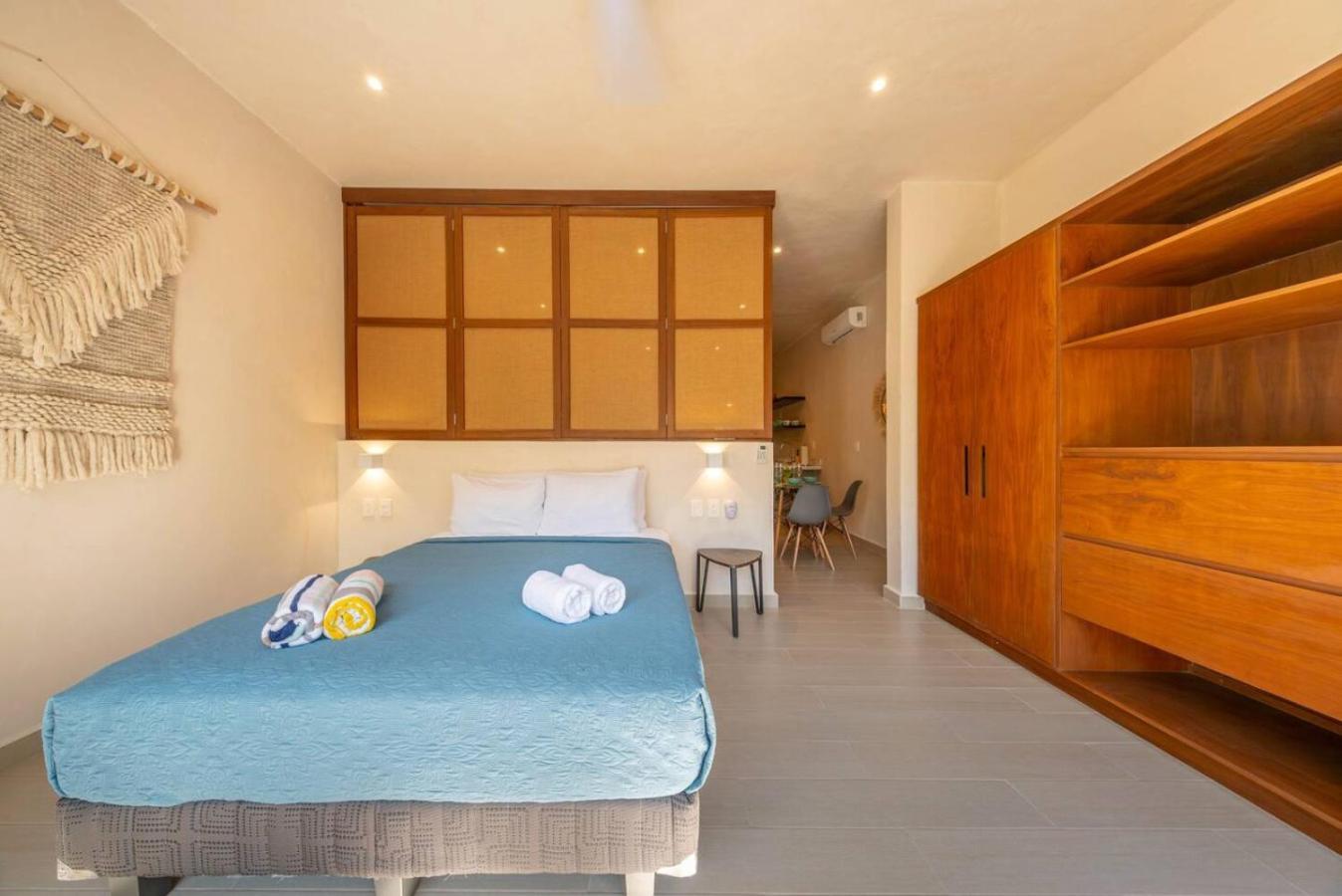 Lux 1 Bedroom With Rooftop Pool In Jungle At Paraiso Casa de férias