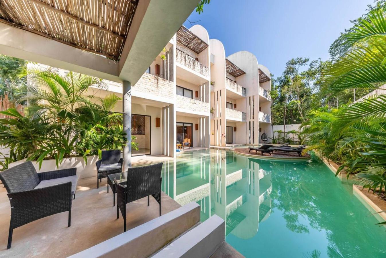 1 Bedroom With Rooftop Pool In Jungle At Paraiso *