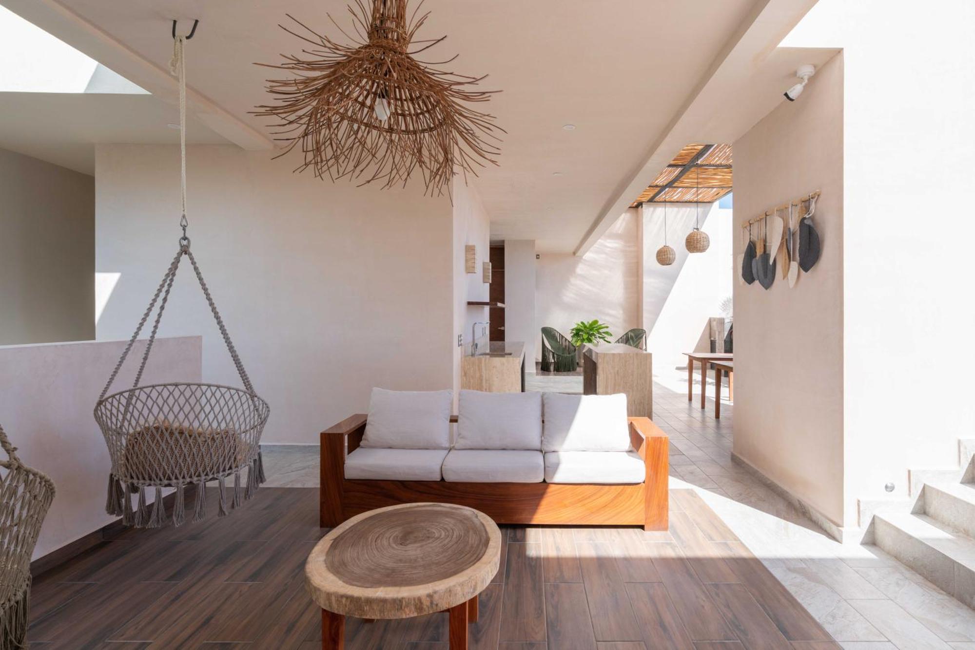 Phimai & Infinity Pool, Fast Wifi, Nespresso & Netflix Tulum