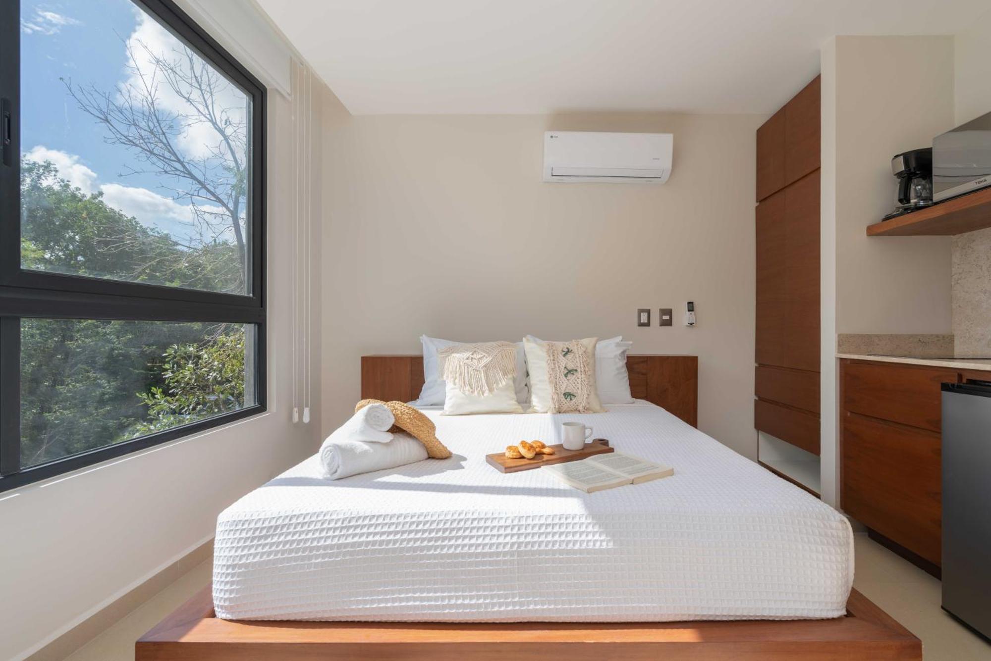 Apartment Phimai & Infinity Pool, Fast Wifi, Nespresso & Netflix *