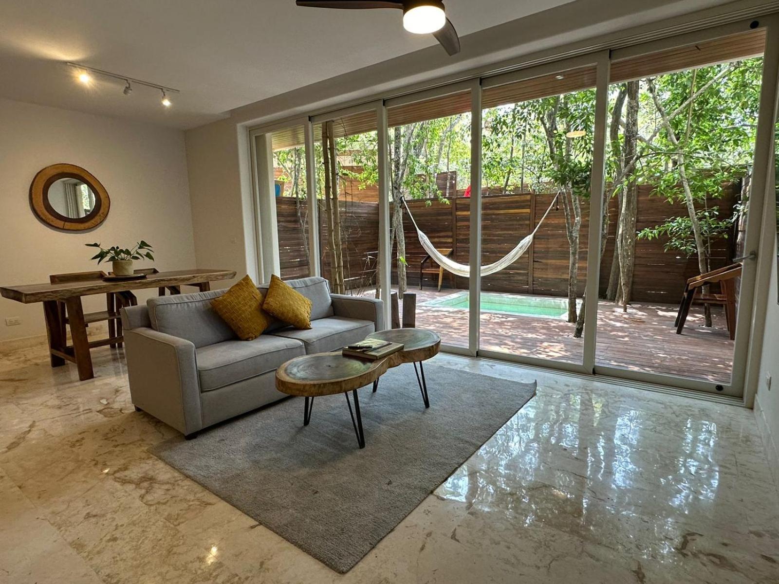 Vita Tulum Aparthotel
