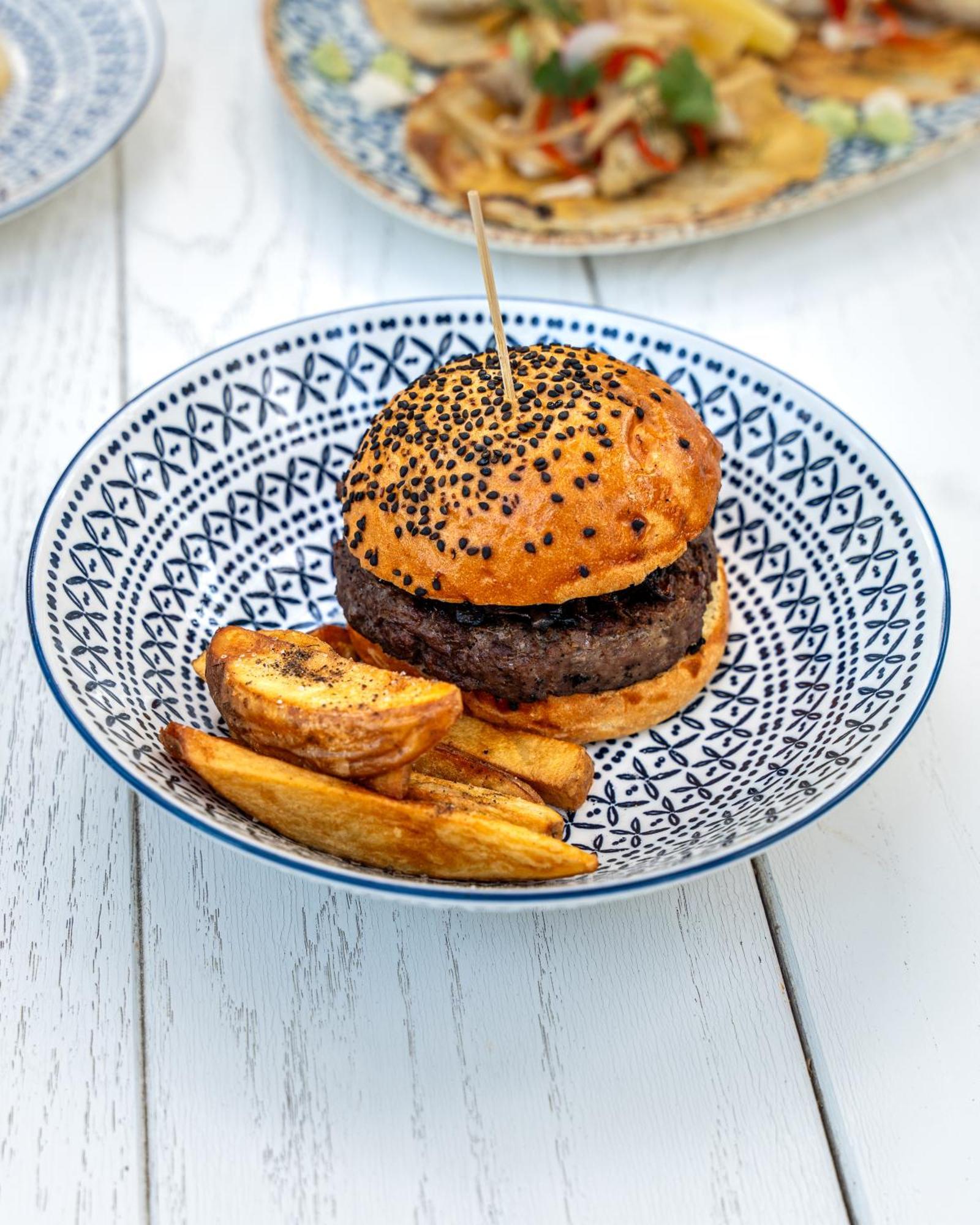 Sana Beachfront Boutique 5*