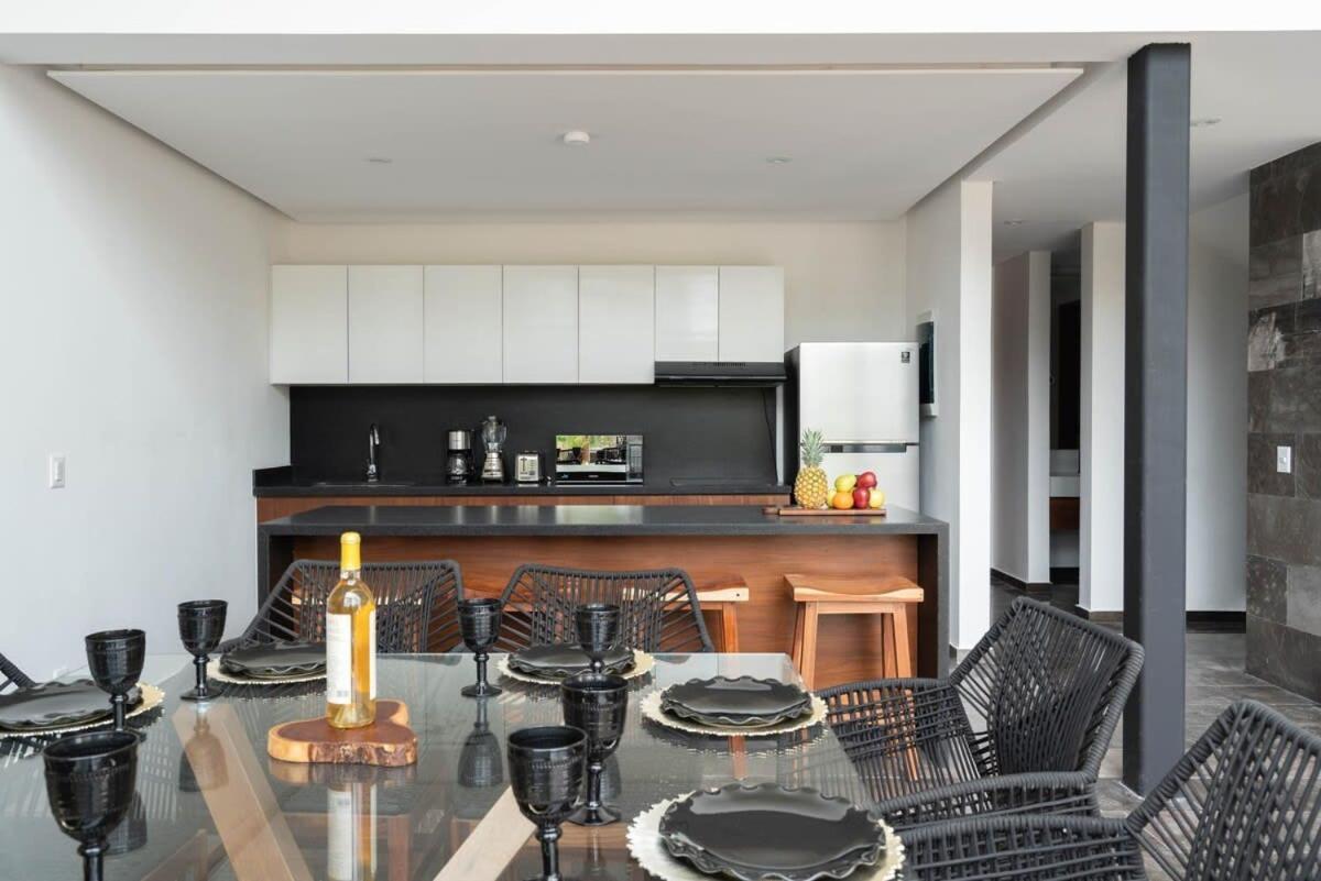 Exclusive 4br In Karanda With Pools And Paddle