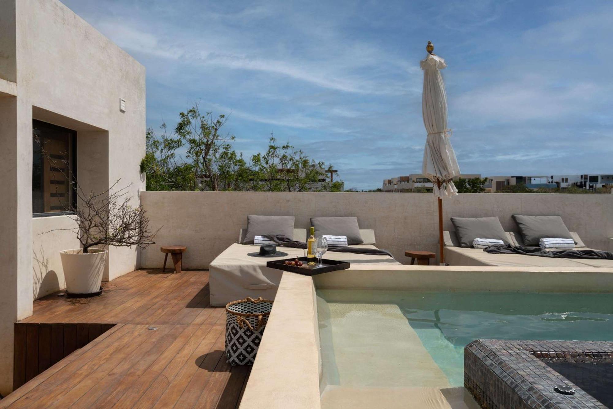 Villa Exclusive 20 Guest Pool Tubs And Concierge *