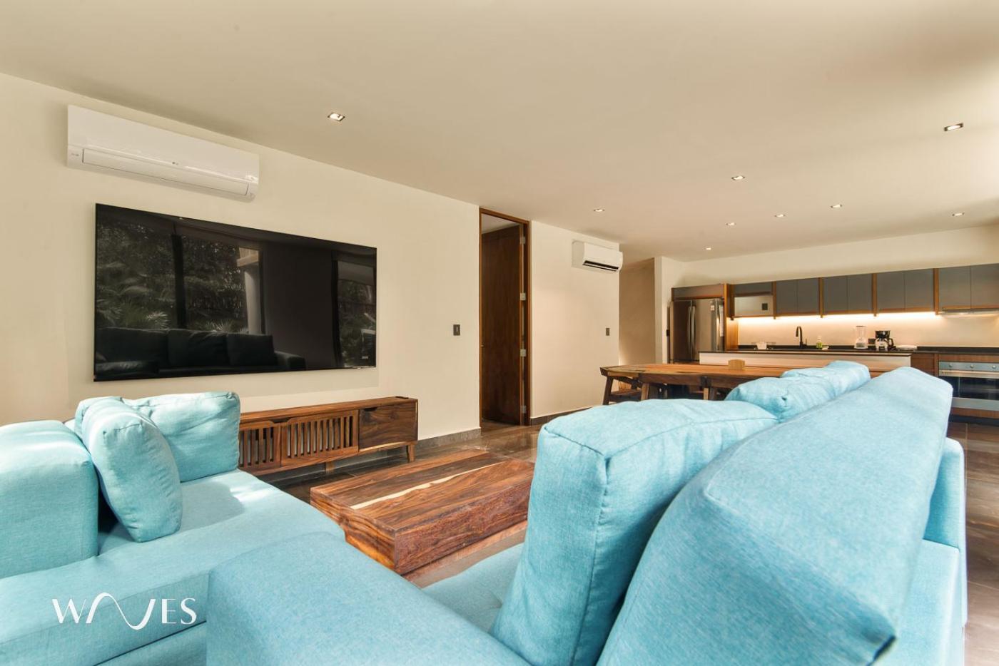 2br Wprivate Pool - Steps Away From The Apartment