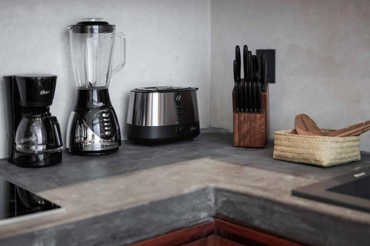 Casa Bohemia 3 Bdr With Pvt Pool & Rooftop Apartment *