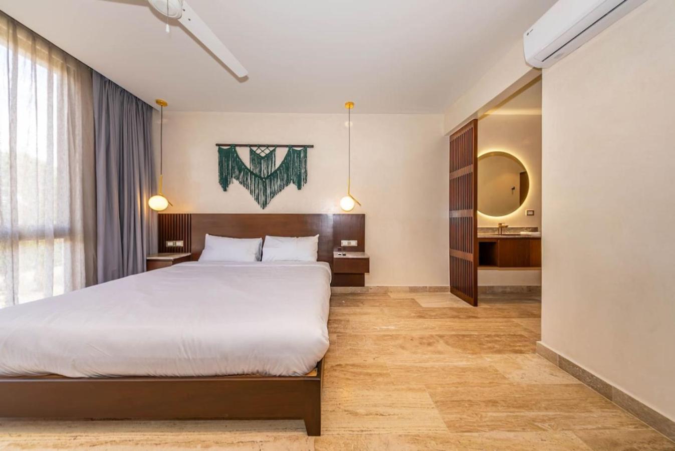 Lux 2br With Rooftop Pool And Close To