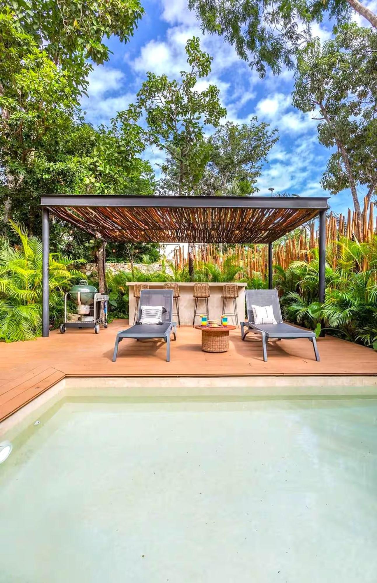 Spacious, Stylish, Comfortable, 2bd 2bth Condo,private Pool 24hr Concierge
