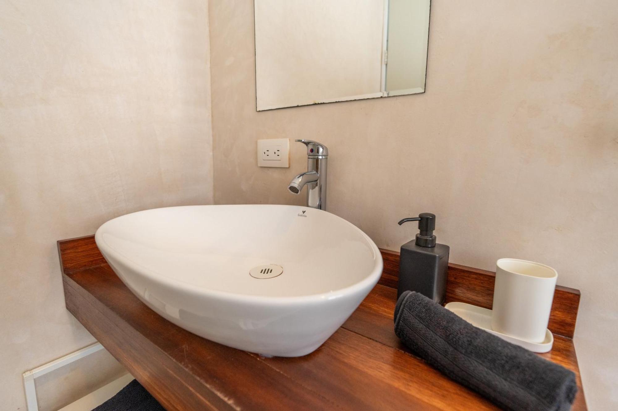 Pretty Downtown House With Private Pool Tulum