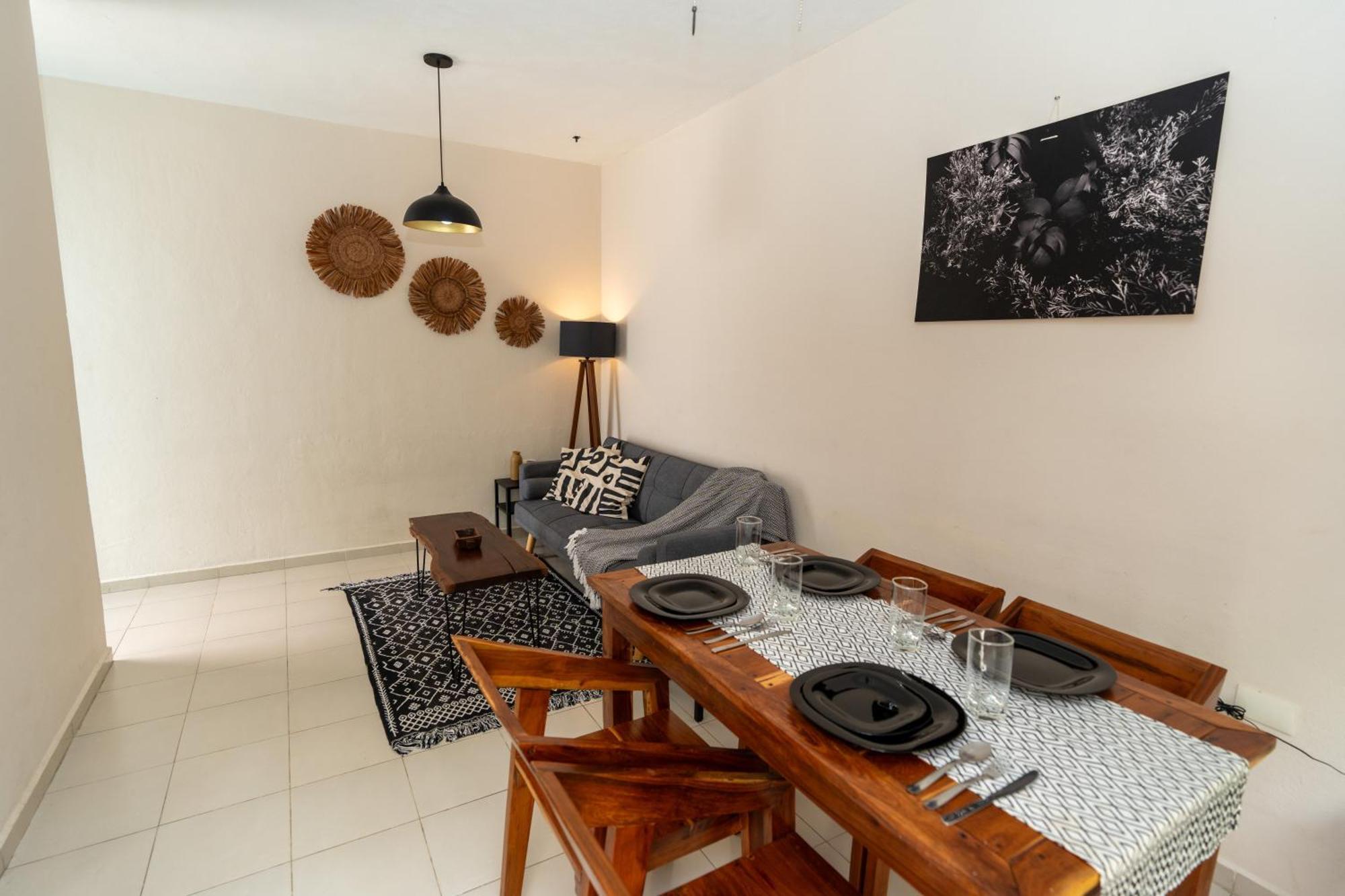 Pretty Downtown House With Private Pool Tulum