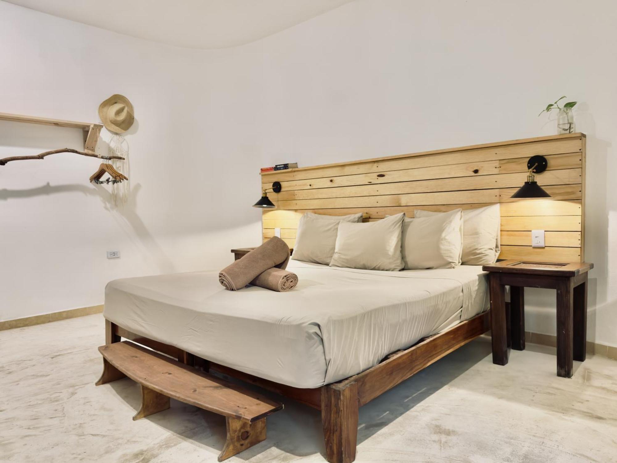 Oryx Hostel