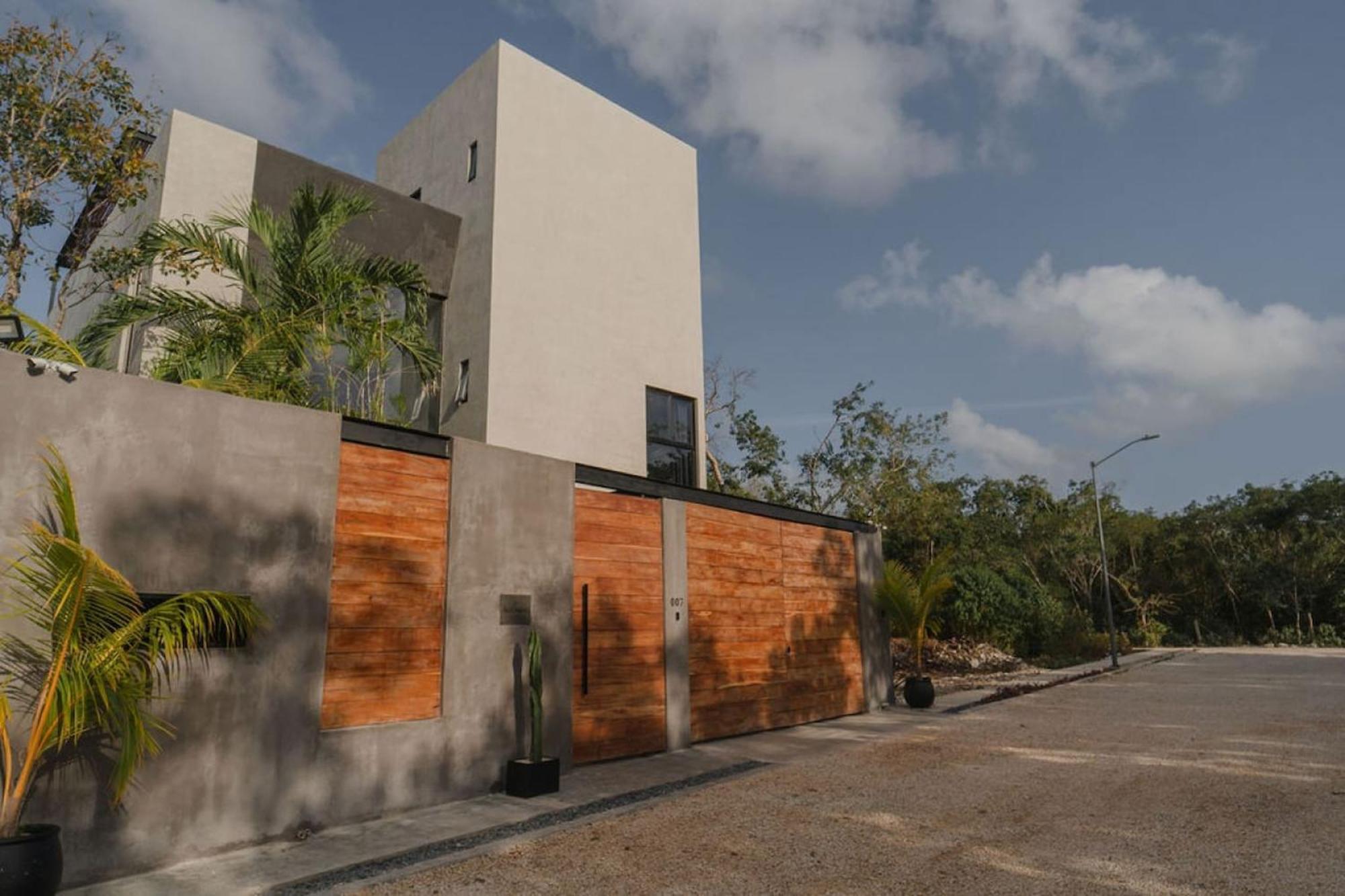 Niburu 4 Hab Exclusive House Pousada *