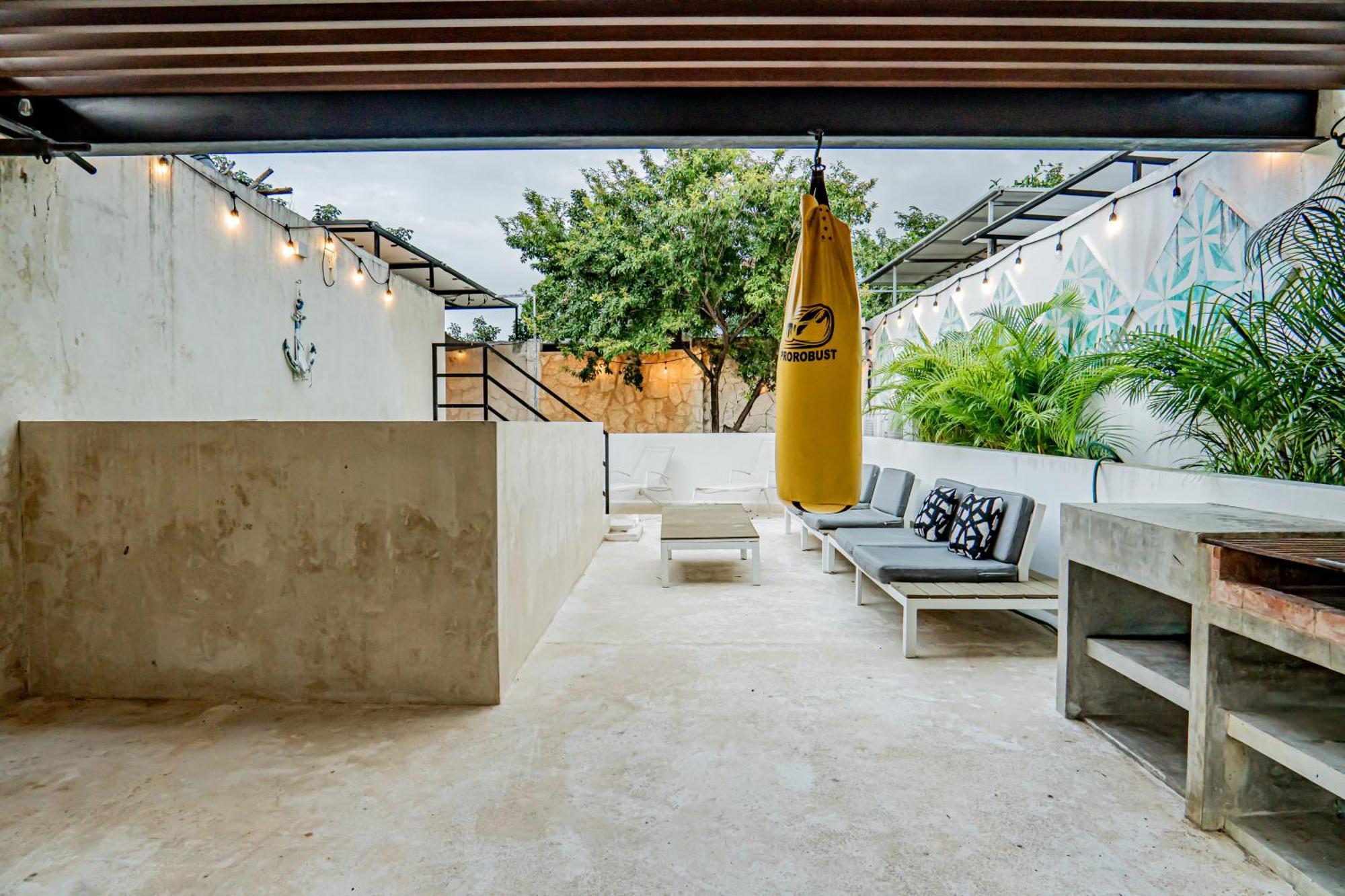 Two-condos House In Great Location With Rooftop And Pool And Bbq