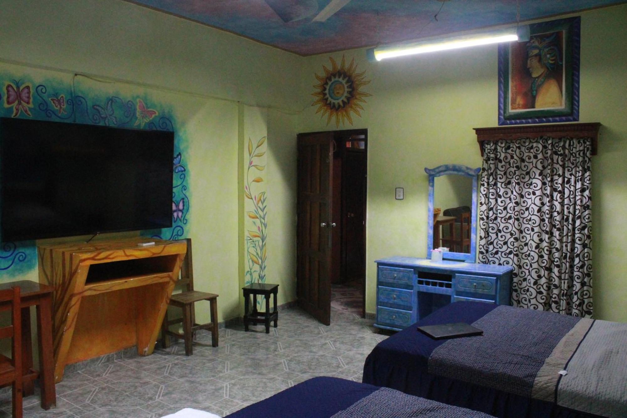 Hotel Chilam Balam *