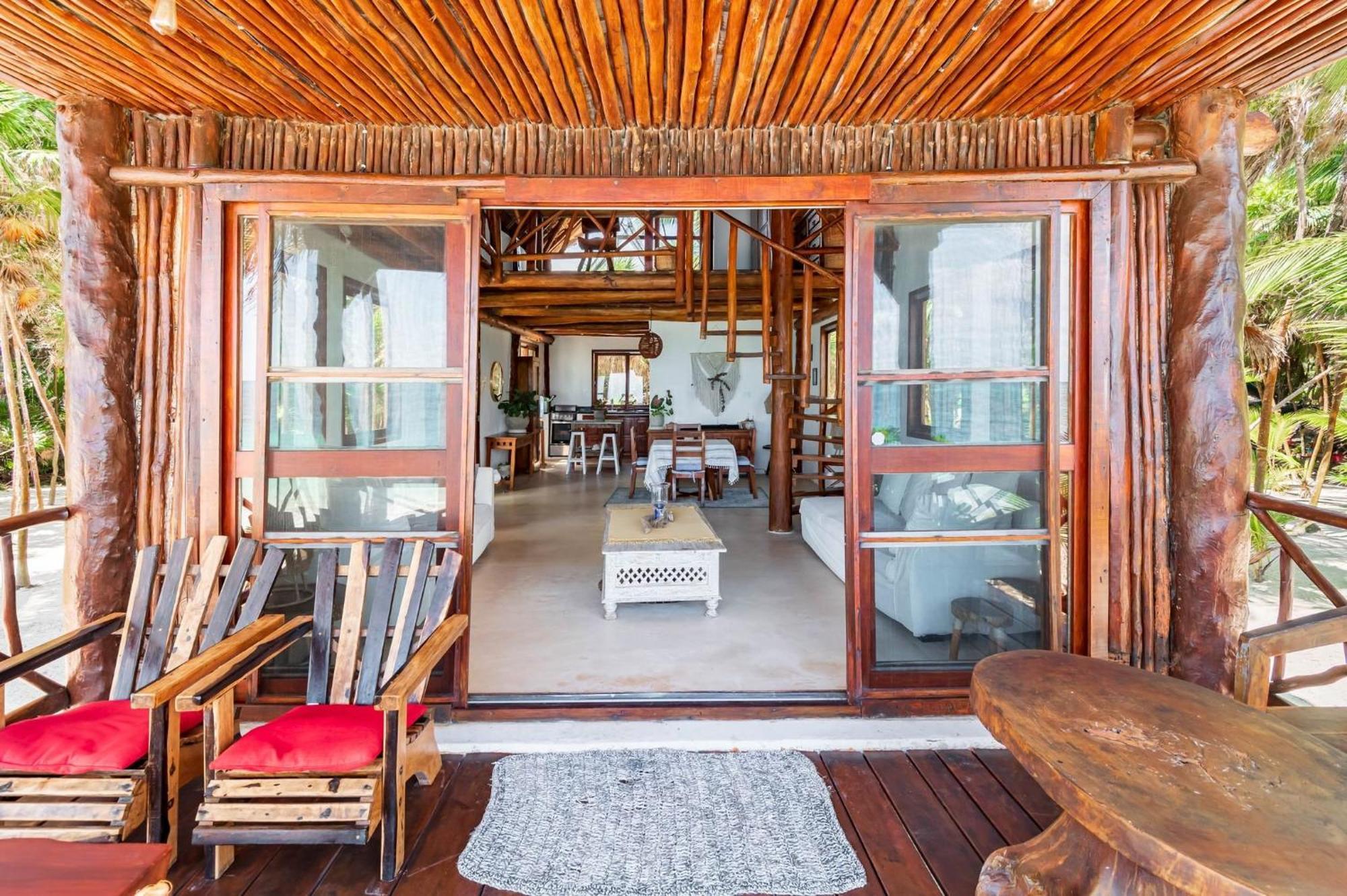 Amazing Eco Palapa At Private In Sian Kaan. Holiday home Chunyaxche