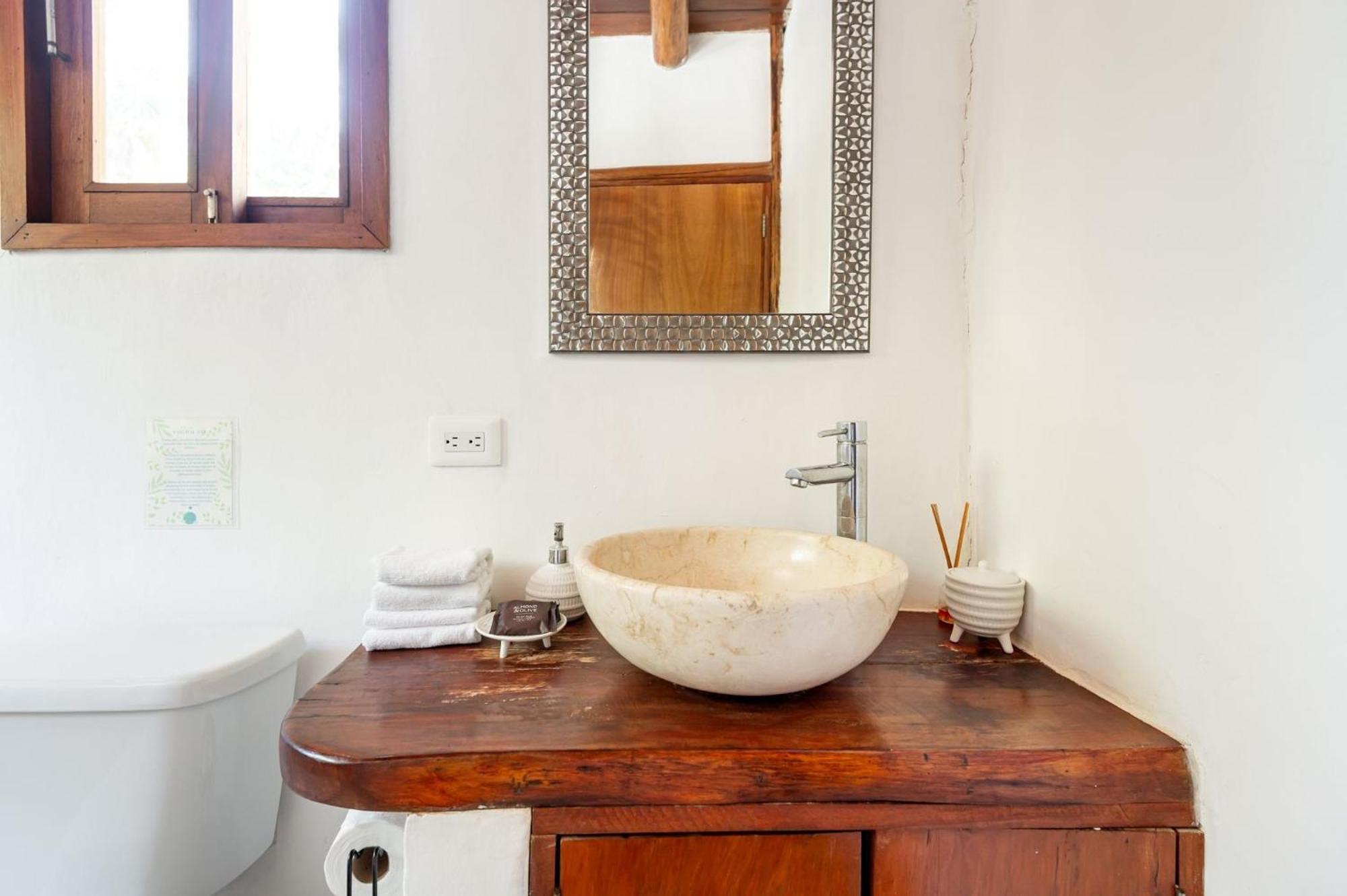 Amazing Eco Palapa At Private In Sian Kaan. Holiday home Chunyaxche