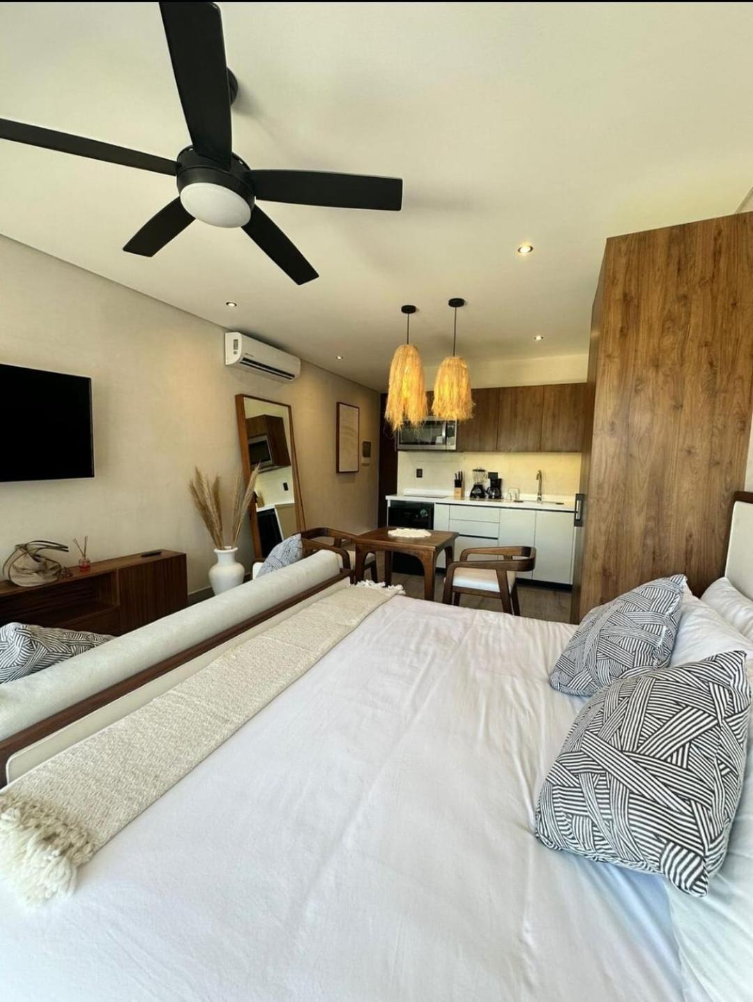 Paraiso En La Selva De *