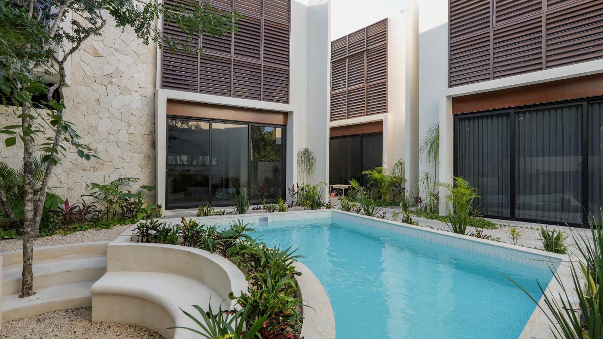 Holiday home Divine House With Private Roof And Pool Only 1km From The *