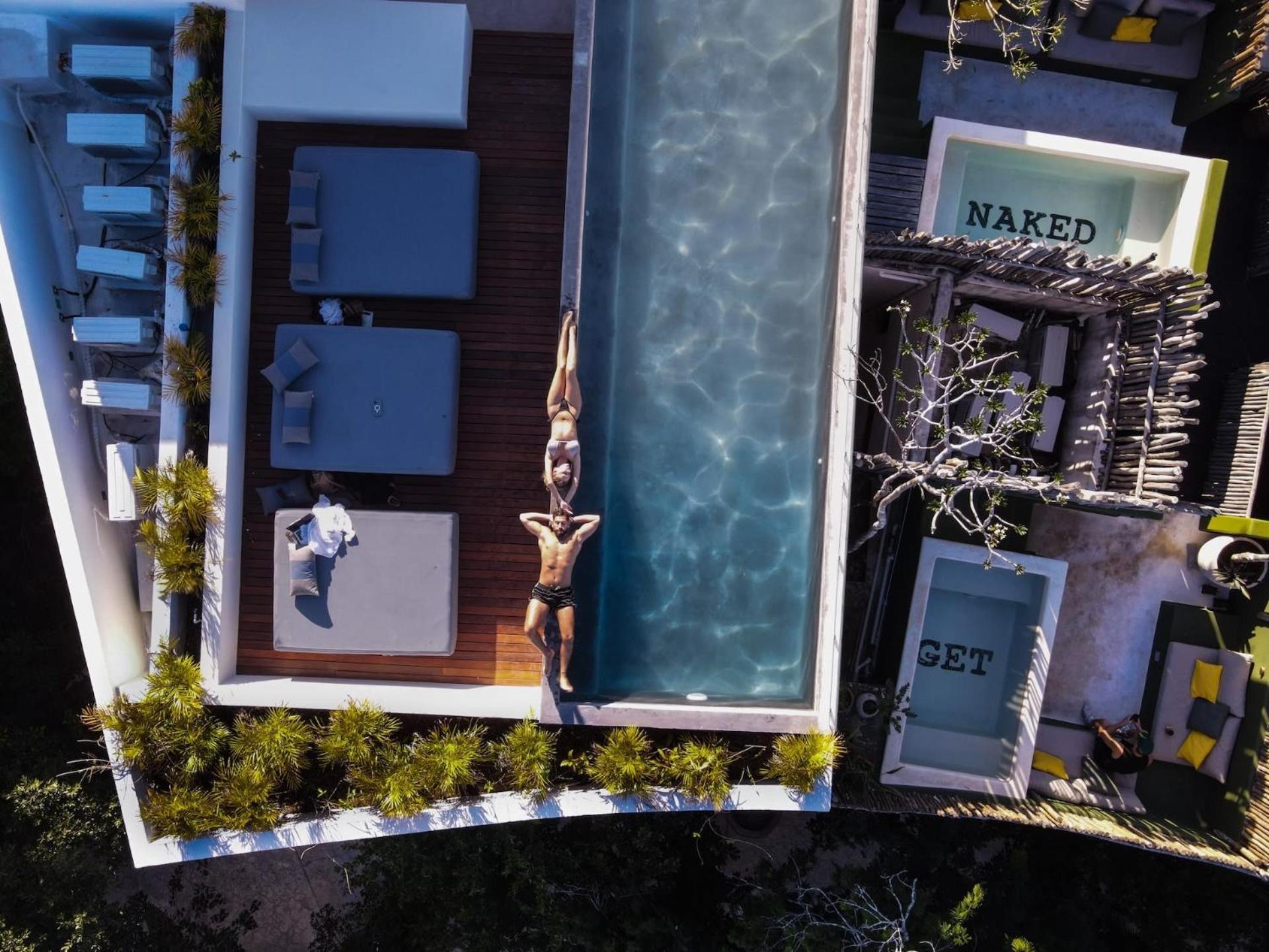 Holiday home Azalea - New Construction 101 Duplex 2 Bedroom Private Pool *