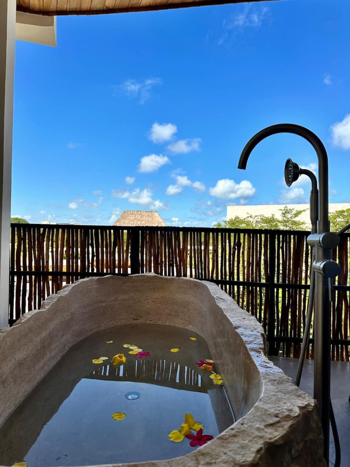 Inn Relaxing Lakeside Retreat Pool, Hot Tub Y Patio *