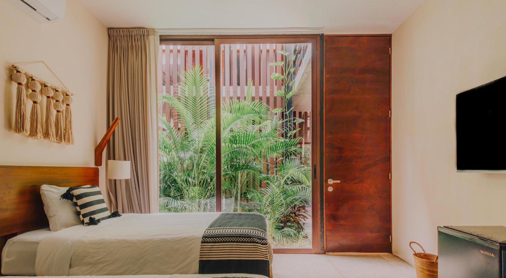 Spacious, Stylish, Comfortable, 2bd 2bth Condo,private Pool 24hr Concierge Aparthotel *