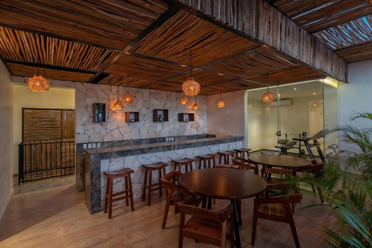 Hyde Office Master King With Common Rooftop Pool Gym Wfi * Tulum
