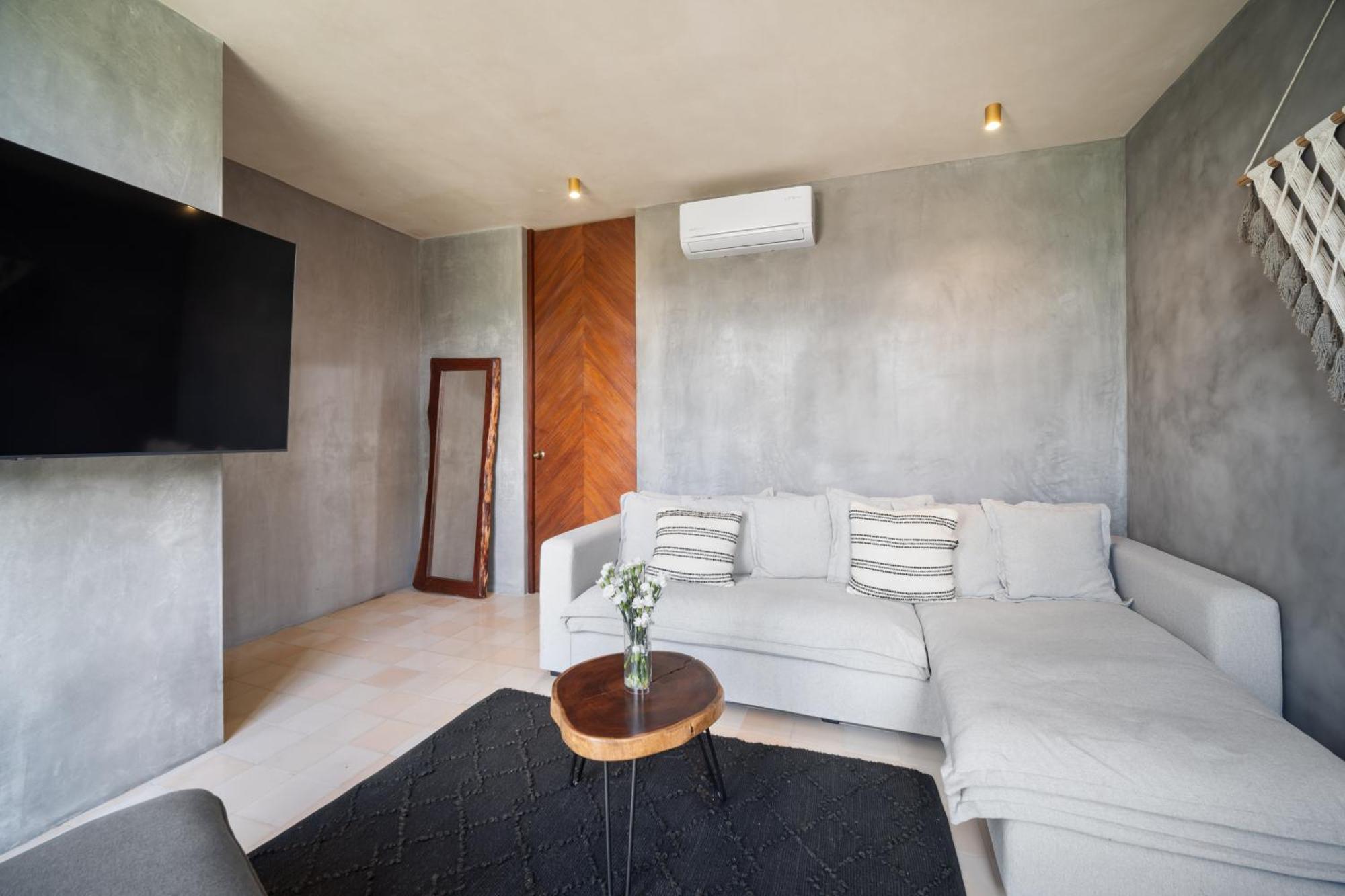2br Jungle Ph W Private Pool, Rooftop,