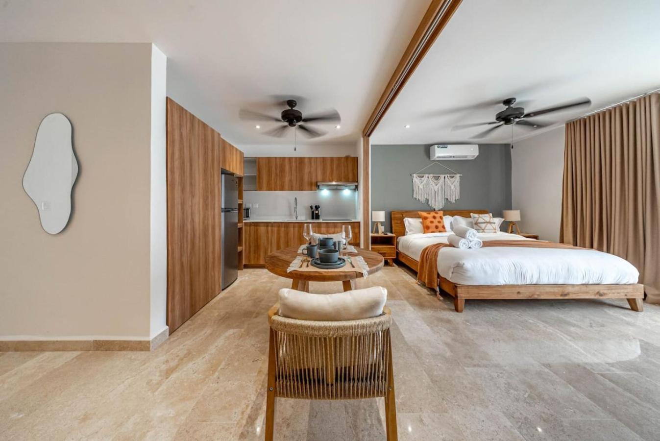 Holiday home King W Private Balcony Rooftop Pool And Gym Tulum