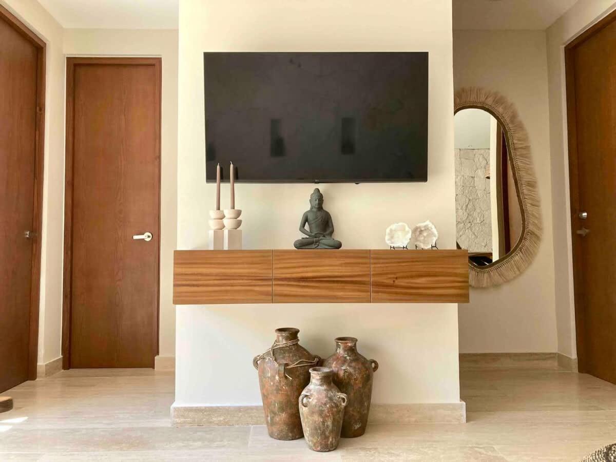 Stunning 2 Bedroom At With Infinity And Jacuzzi By Waves Management Сasa de vacaciones