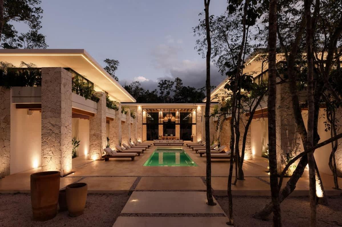 Hacienda Babylon - 9 10 Pools Gym & Sauna Tulum