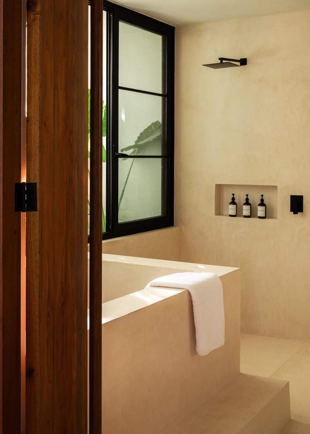 Holiday home Hacienda Babylon - 9 10 Pools Gym & Sauna *