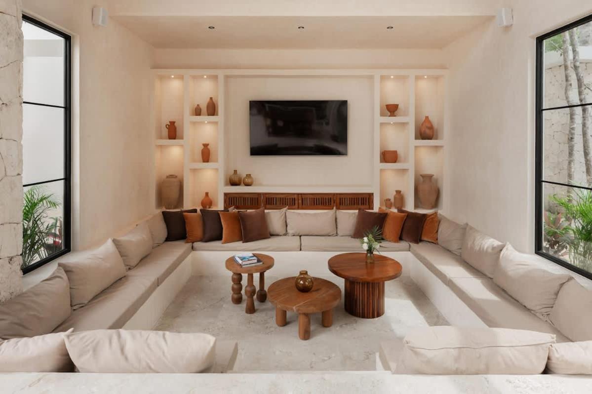 Hacienda Babylon - 9 10 Pools Gym & Sauna Holiday home