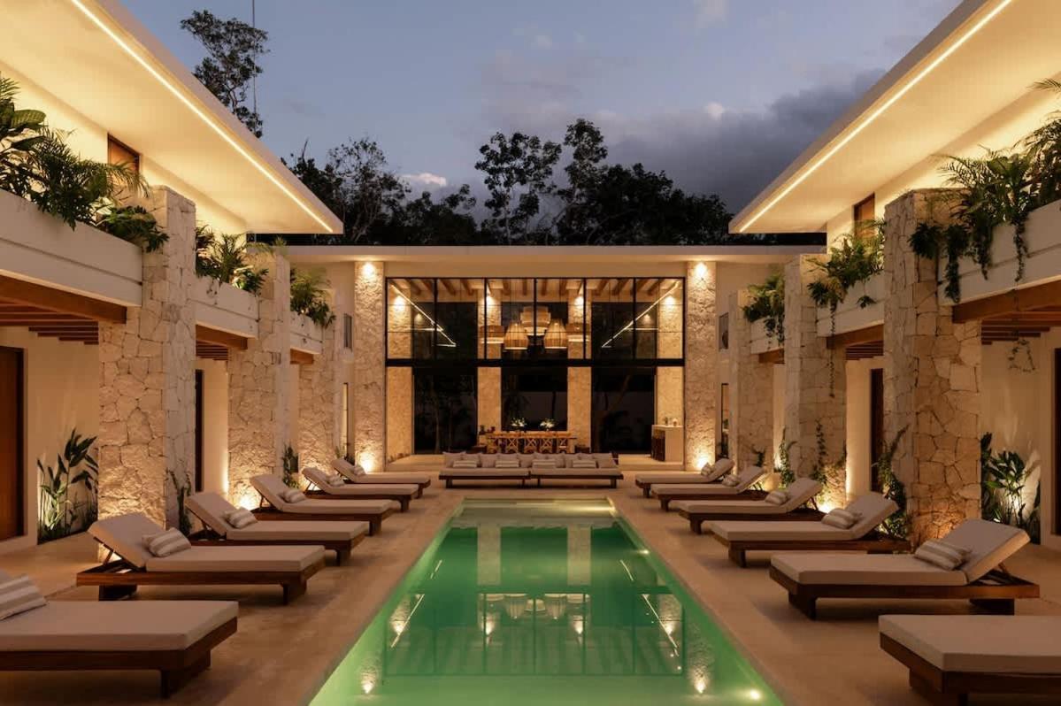 Hacienda Babylon - 9 10 Pools Gym & Sauna Holiday home