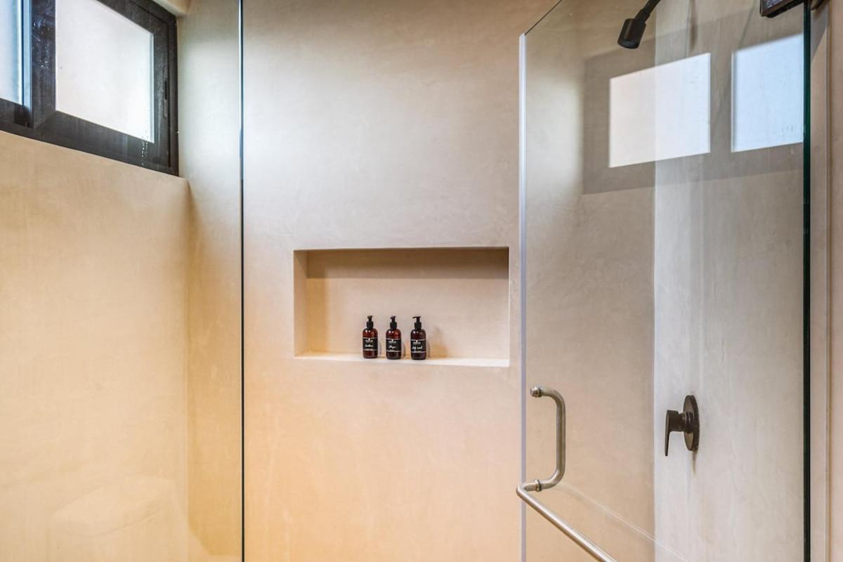 Apartment 3 Bedroom Penthouse With Private Pool & Sunset Terrace *