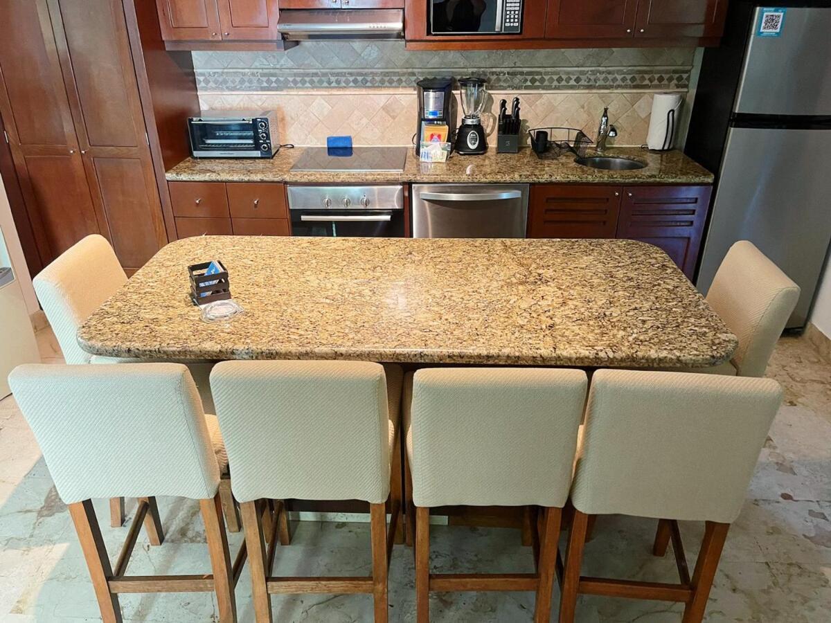 Apartment 2br Kobah 1 Block To & 5th Pool Gym