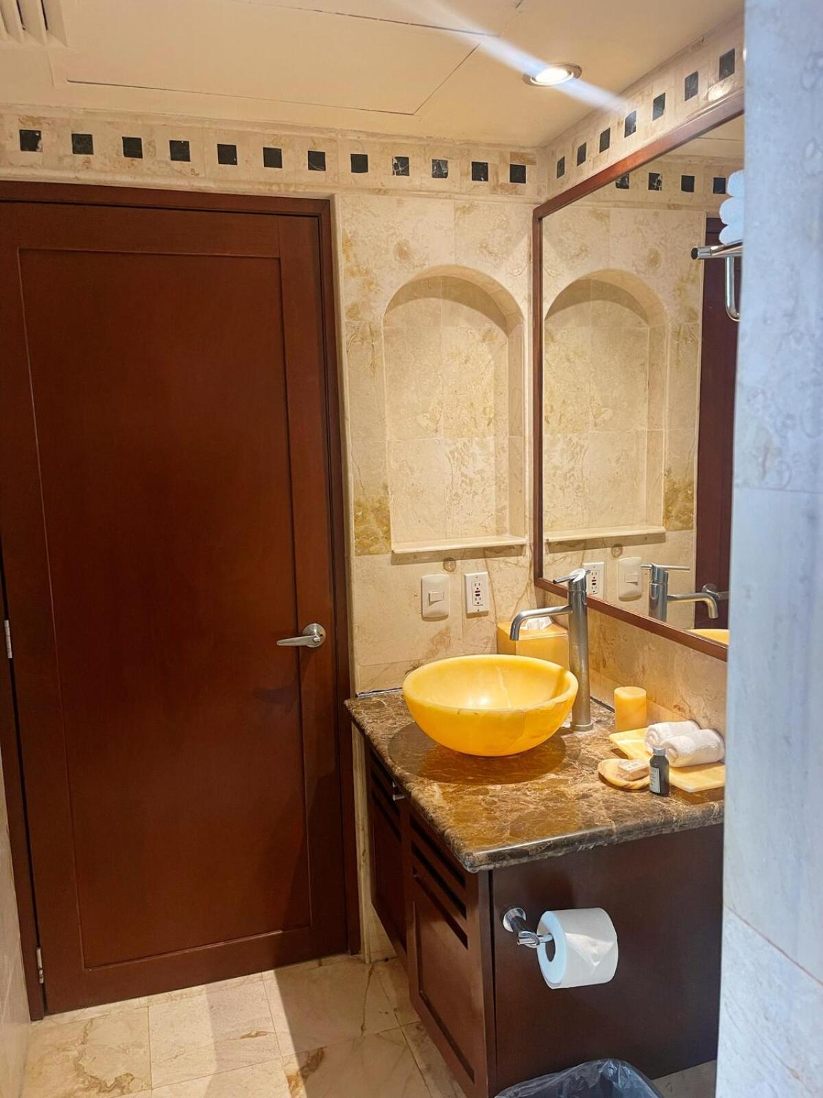 Apartment 2br Kobah 1 Block To & 5th Pool Gym Tulum