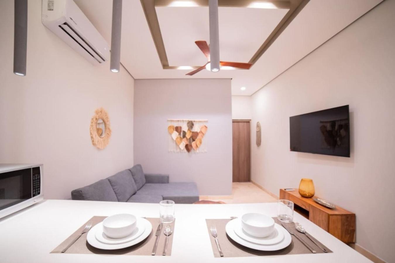 Apartment Amira Walking To The Tati