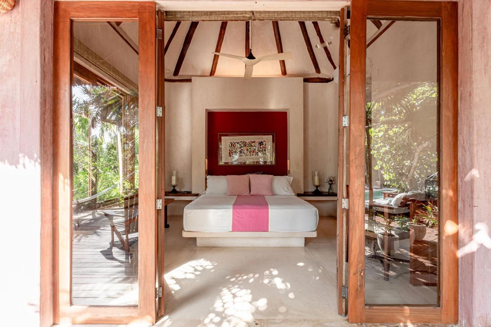 Anana Casa Cantarena Beachfront Meals Included *