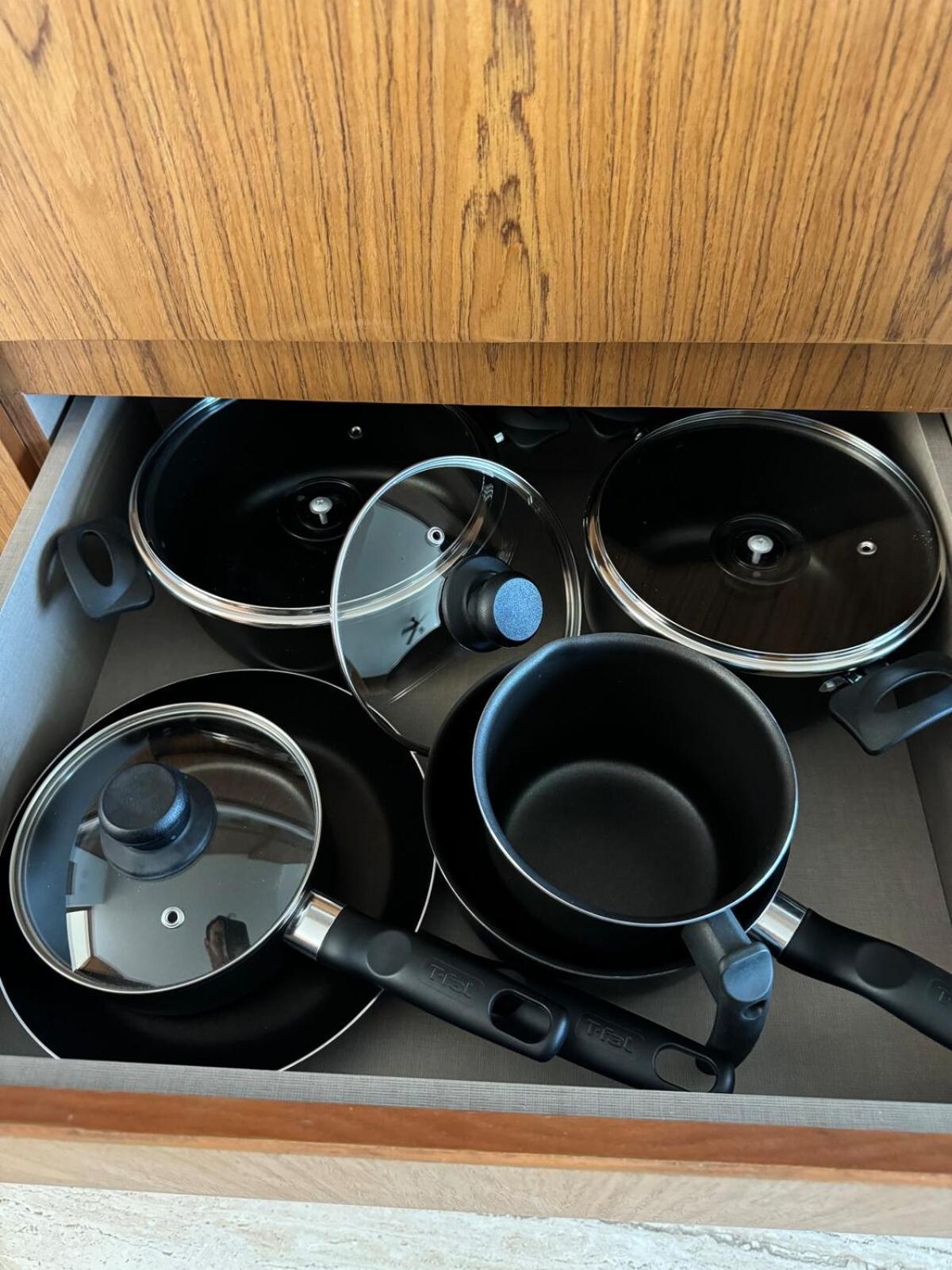 Luxurious Mistiq Gardensii Pool Beachclub