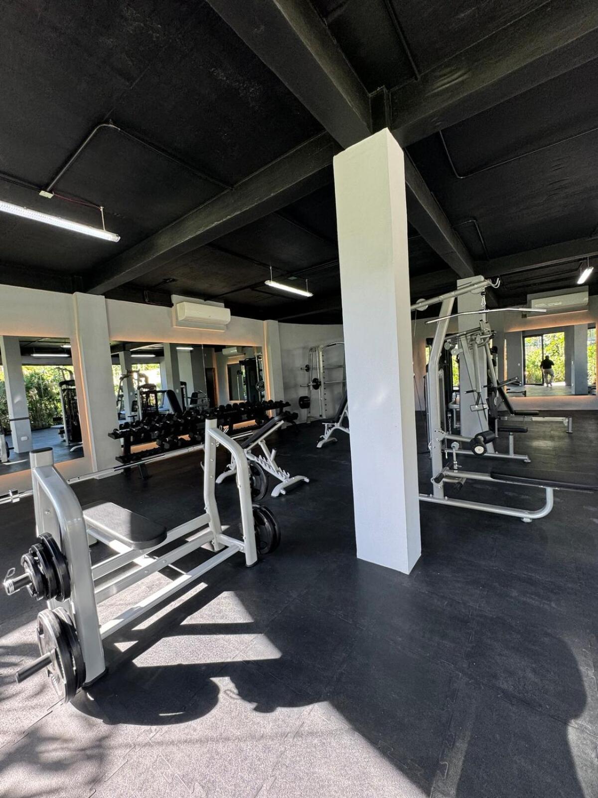 Luxurious Mistiq Gardensii Pool Beachclub Tulum