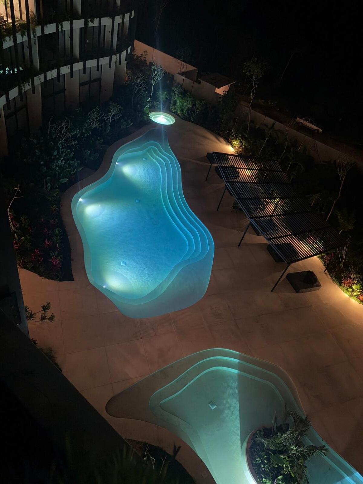 Luxurious Mistiq Gardensii Pool Beachclub * Tulum