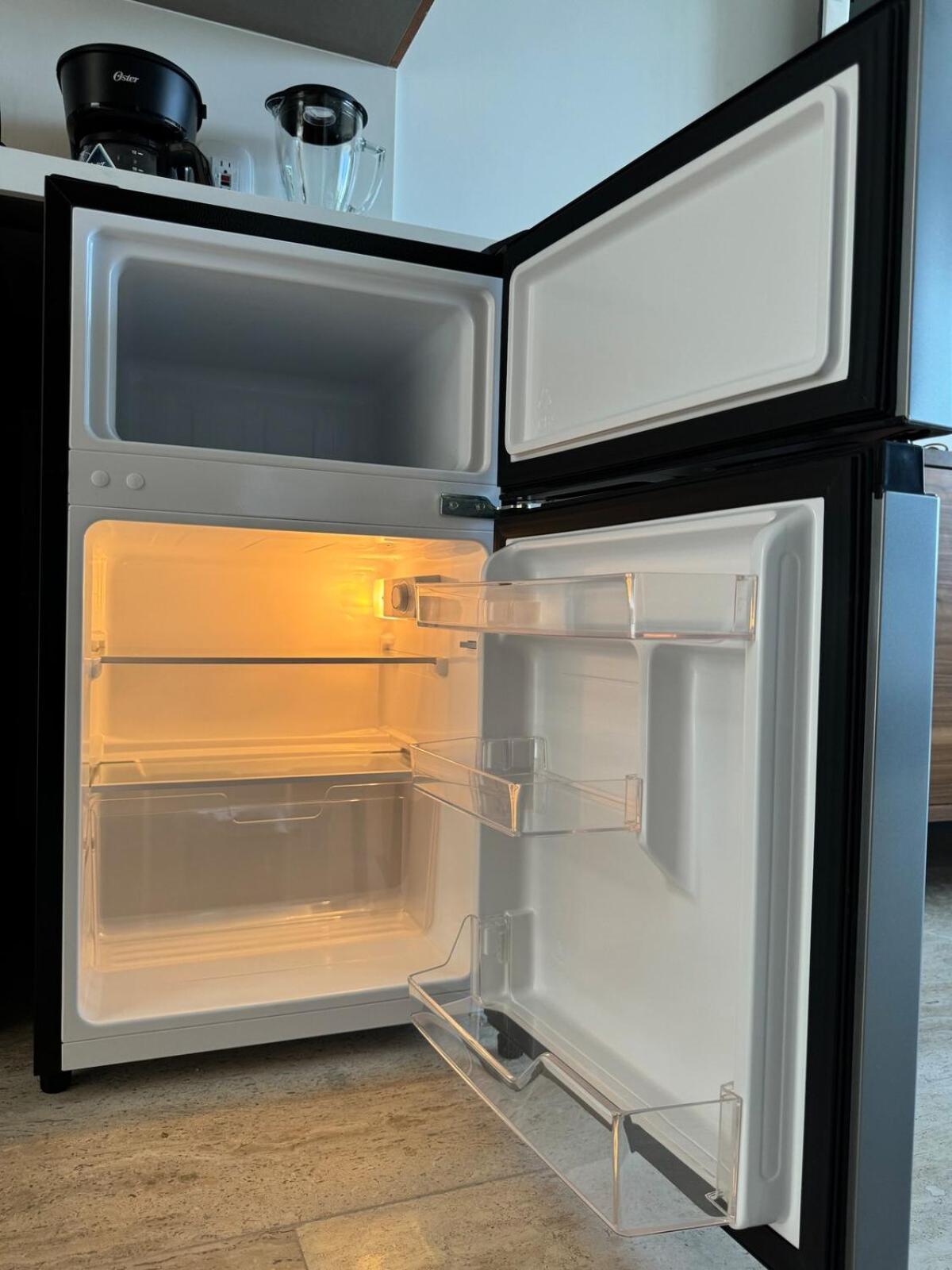 Luxurious Mistiq Gardensii Pool Beachclub Apartment